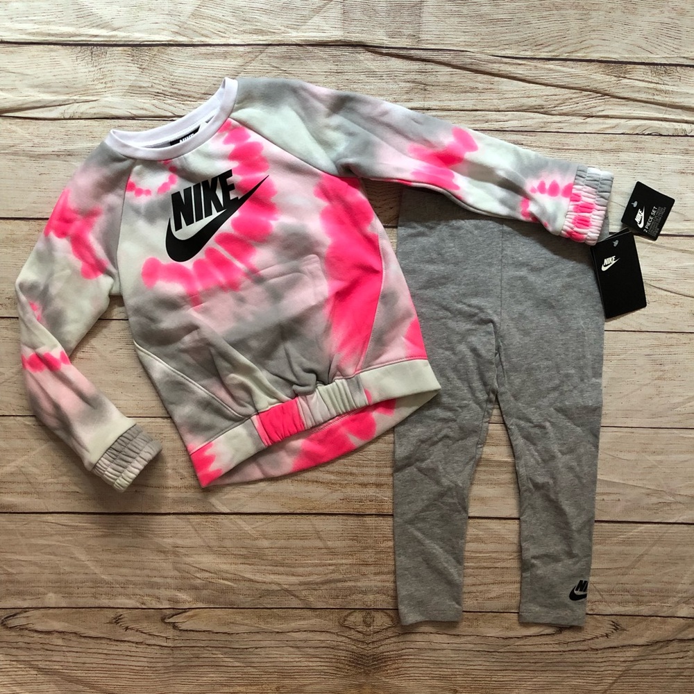 Nike 2-pc set - NEW